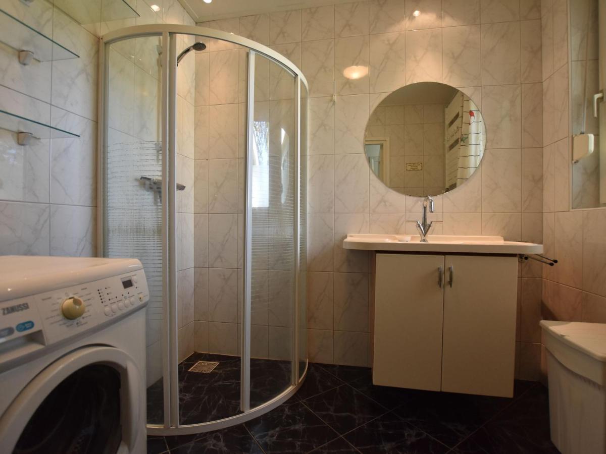 Holiday Home In Reutum Weerselo With Jacuzzi Beekdorp Kültér fotó